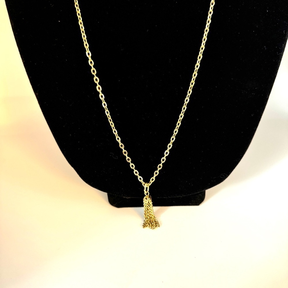 Beautiful Emmons Vintage Gold Tone Chain Necklace With Tassel Signed 38$